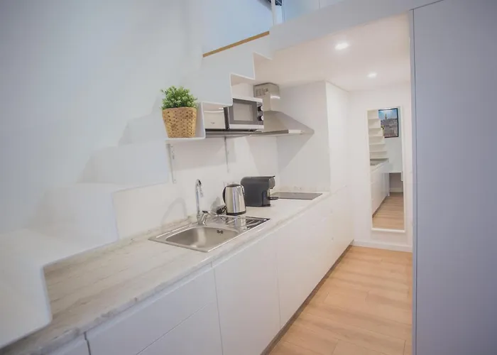 Five House 18 * Oporto