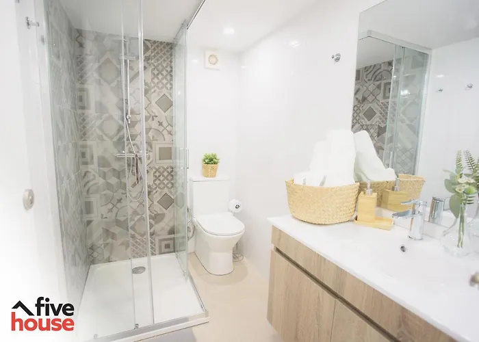 Five House 18 * Oporto